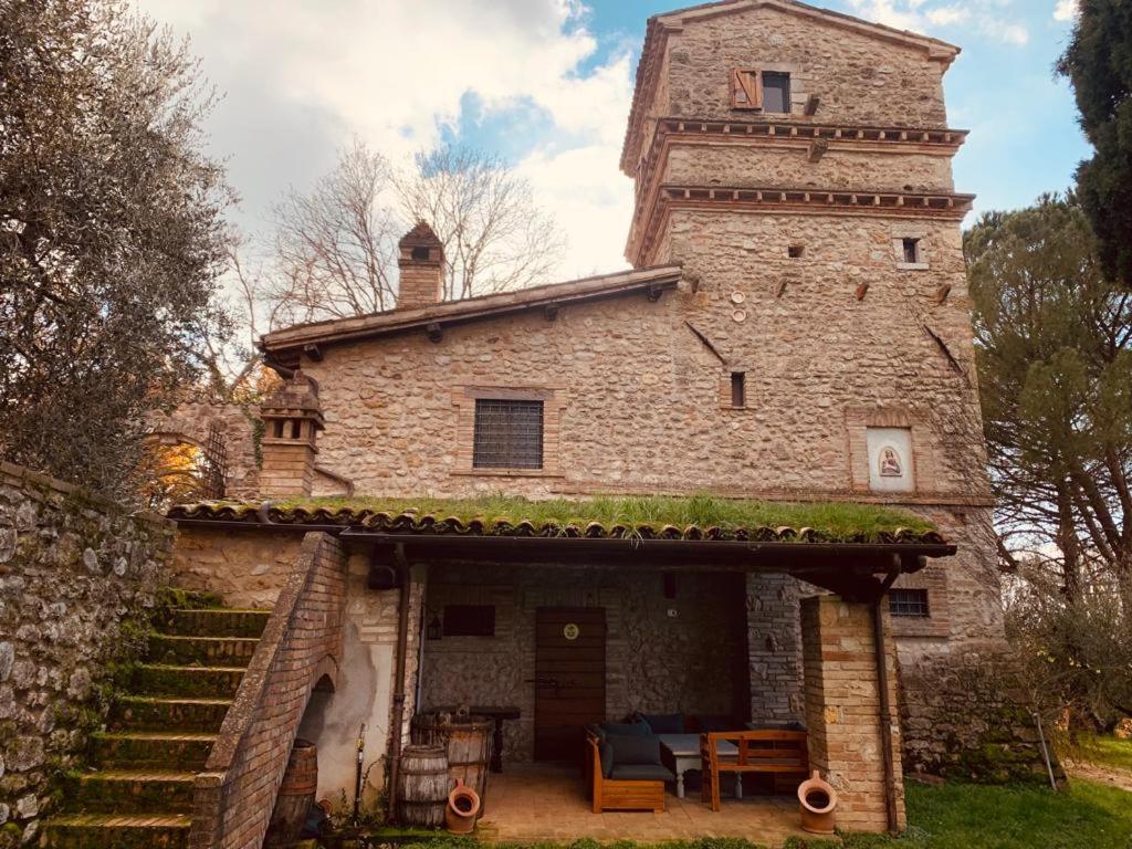 Casale Alessandri Massa Martana Bagian luar foto