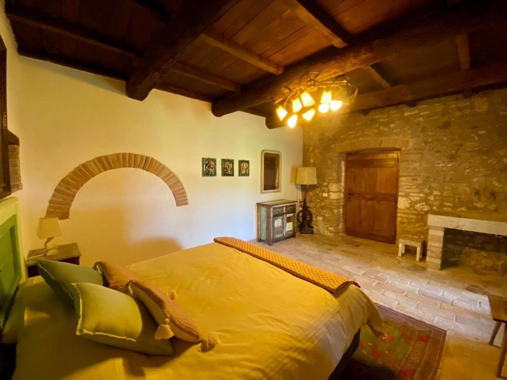Casale Alessandri Massa Martana Bagian luar foto