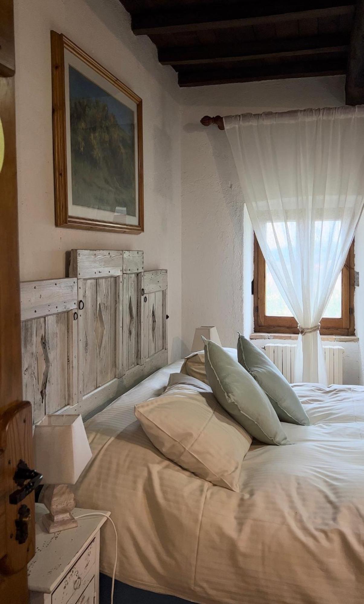Casale Alessandri Massa Martana Bagian luar foto