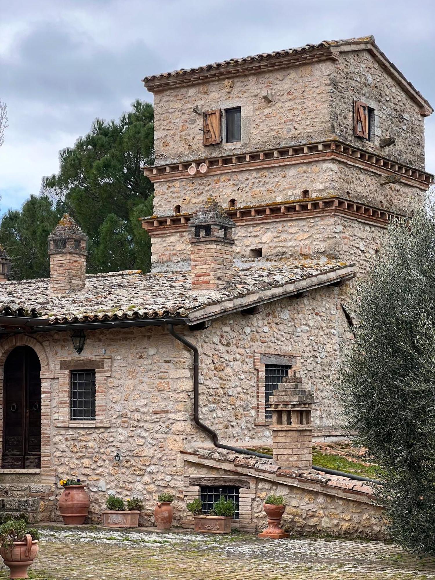 Casale Alessandri Massa Martana Bagian luar foto